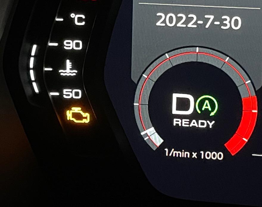 奥迪A3 22款A3L新车提车7天内两次出现废气监控灯，故障码读出来感觉是矛盾的。4s也没遇到过这种情况。有车友了解吗？