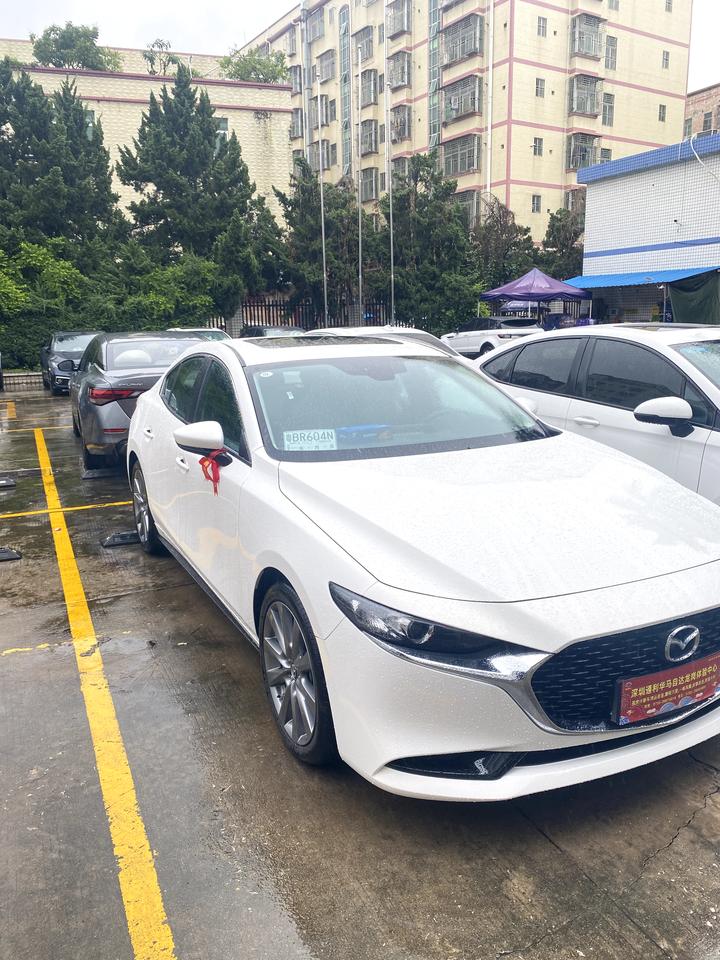 马自达3 昂克赛拉 想在这里大家一件事，就是我在5月一号购买了一辆昂克赛拉，全款提下来的，然后我是打算自己上牌，4S店给