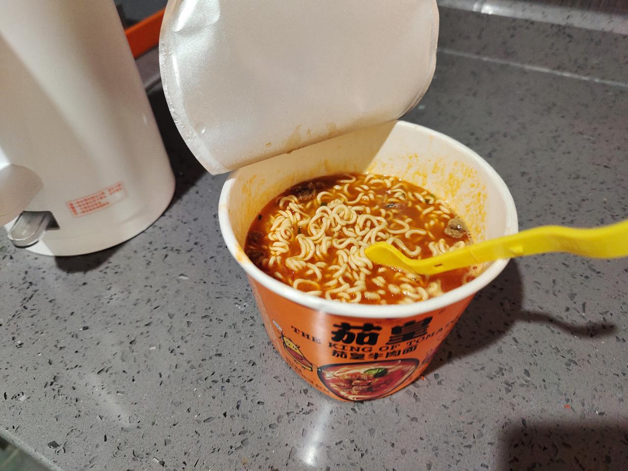 大众CC 请问各位大众cc的车主们，你们的330魅颜版在运动模式下深踩油门急加速会不会有一个顿挫感