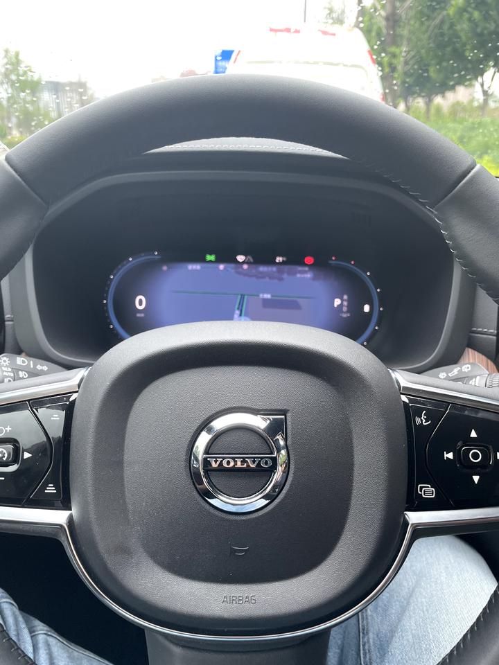 沃尔沃XC60 友友们，怎么找到车啊？需要启用随车管家么