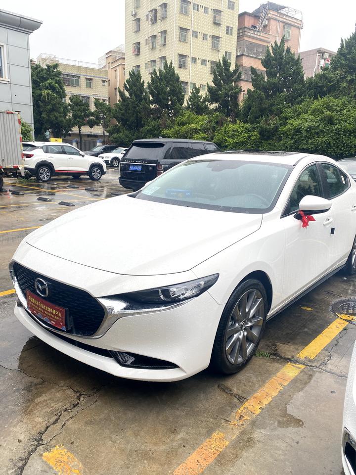 马自达3 昂克赛拉 想在这里大家一件事，就是我在5月一号购买了一辆昂克赛拉，全款提下来的，然后我是打算自己上牌，4S店给