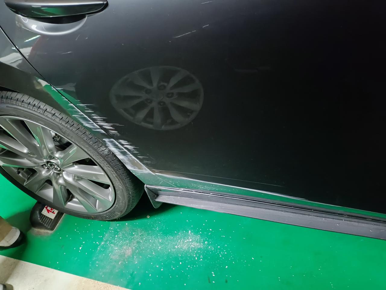 马自达3 昂克赛拉 新车一血。。请问这个情况走保险还是去4s店直接修啊