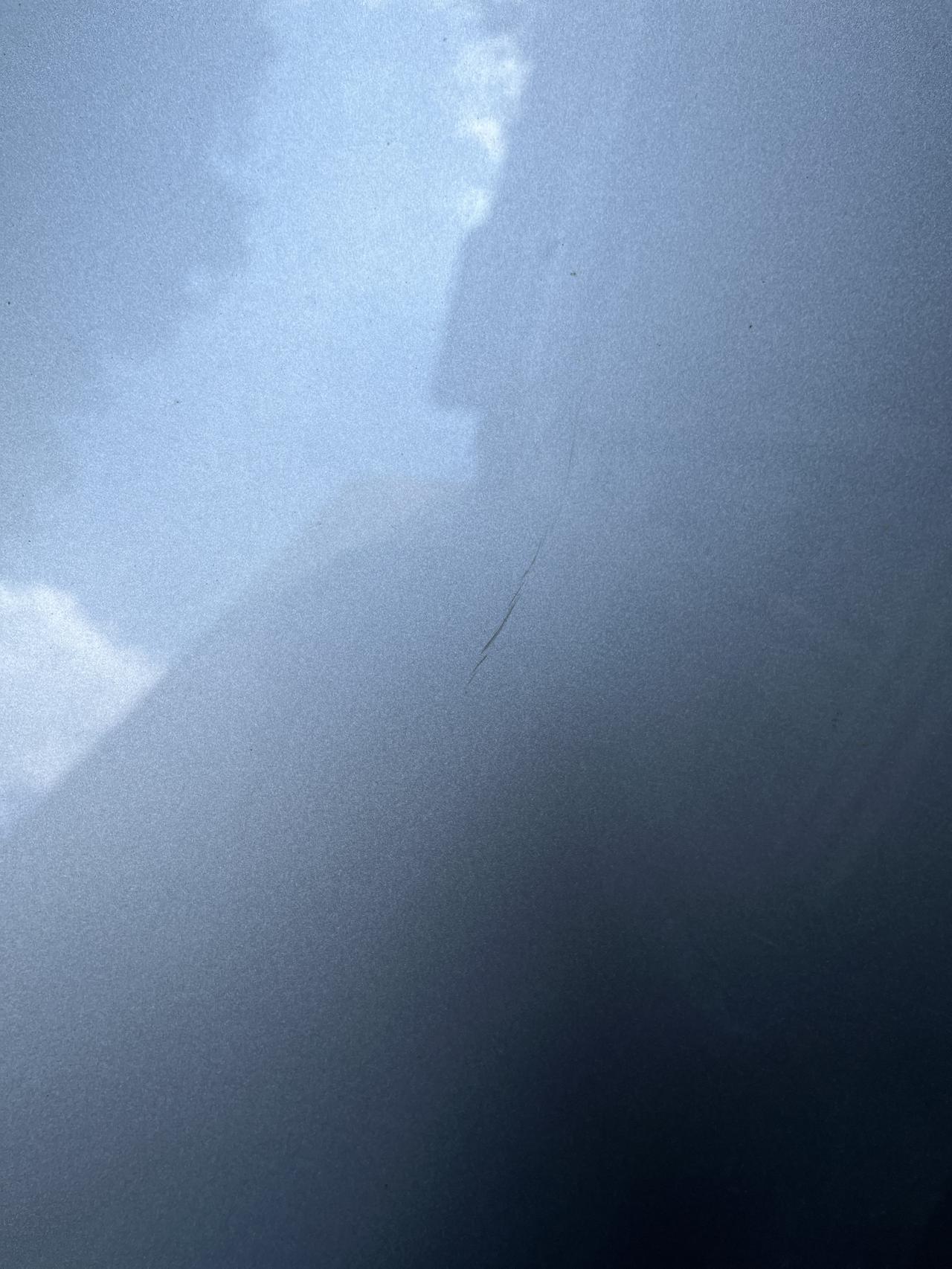 丰田雷凌 这样的划痕需要处理吗？不懂就问