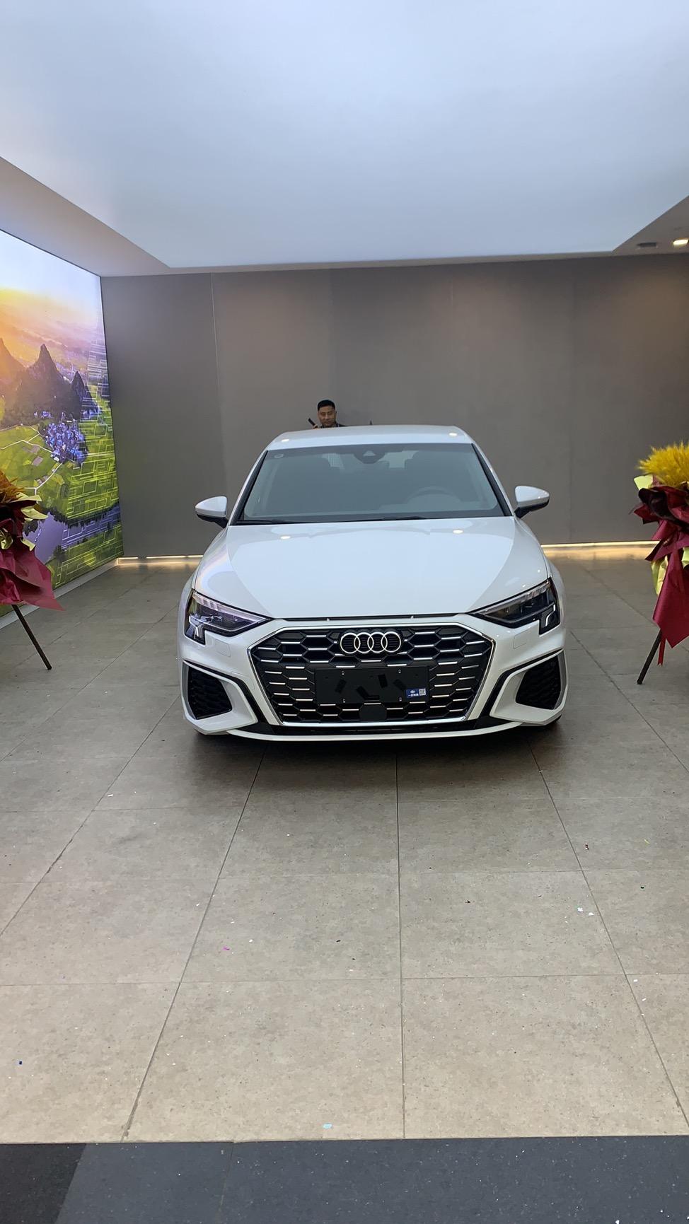 奥迪A3 准新车，A3多运动版少价格合适？