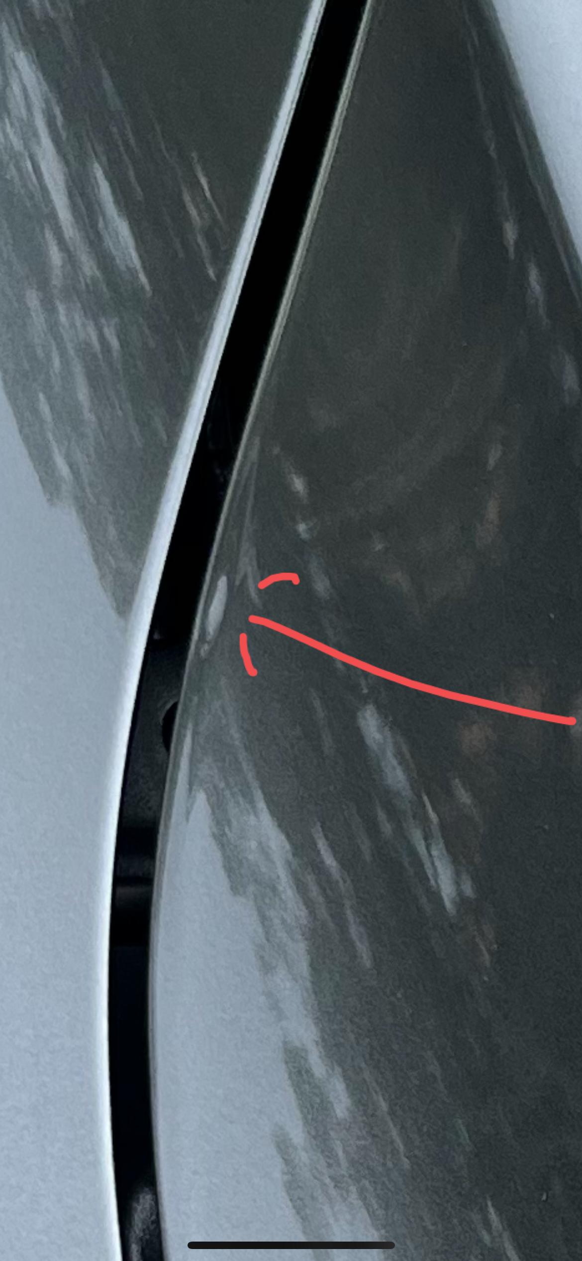 马自达3 昂克赛拉 新车机舱盖，漆面不平斜着看特明显，用手摸凹凸感很强，提车后才发现，怎么办？