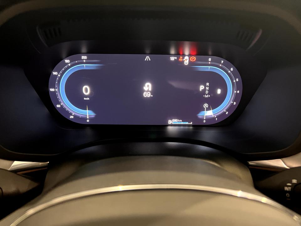 沃尔沃XC60 圈主，今天提车，这个显示正常嘛，ssss店说正常的