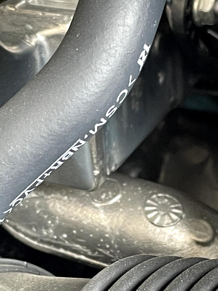 丰田RAV4荣放 21款荣放几仓内铝件有氧化的吗？