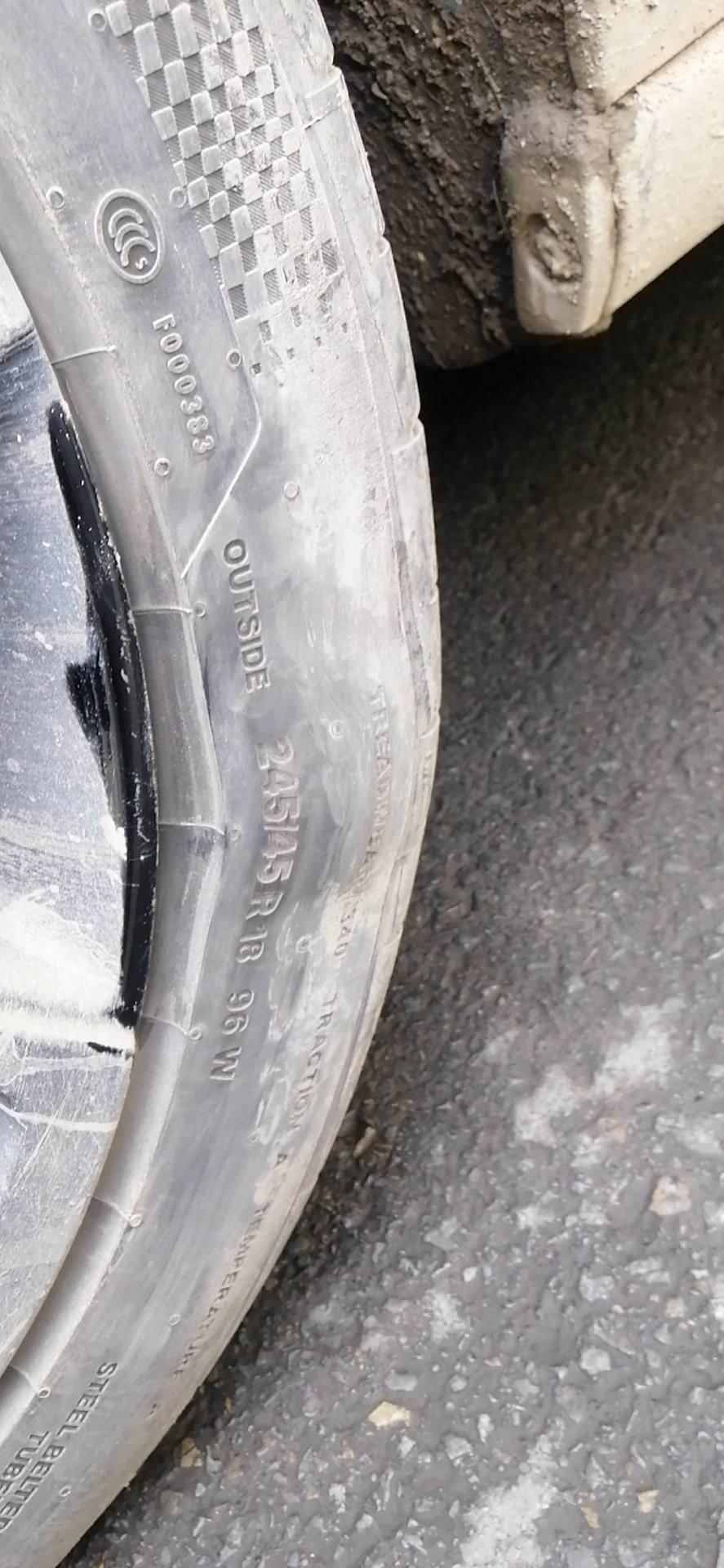 雪佛兰迈锐宝XL 兄弟们新车 才跑了4000多公里 轮胎就成这样了 去找四儿子能索赔吗？