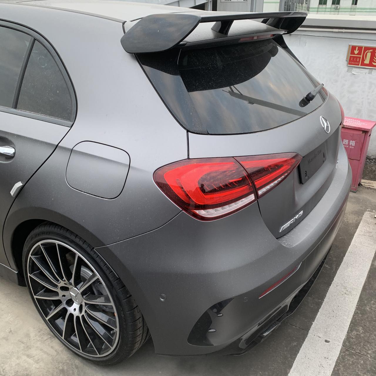 奔驰A级AMG(进口) 兄弟们 坐标深圳 2021款a35现车 选配了磨砂灰 方向盘旋钮 amg方向盘 柏林之声 辅助驾