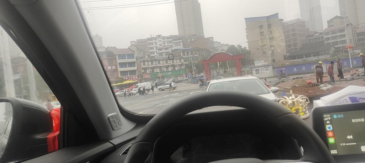 去年买的12份的1.6t瑞虎7，一档到四挡顿挫感都很强，大家都是这样吗，开过丰田的，吉利帝豪，星越l，长安的，但是他们的