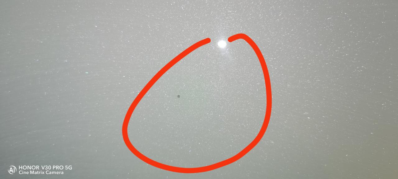 奇瑞瑞虎8 PLUS 前门被小石子   弄了一个小洞     这种不会生锈吧