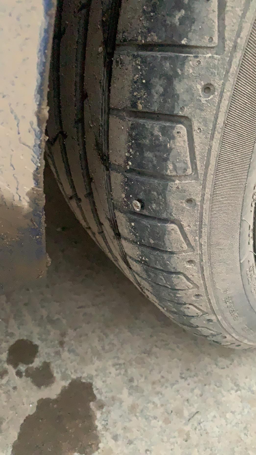 宝马1系 下一步 该怎么弄？要不要用螺丝刀拧紧一点
