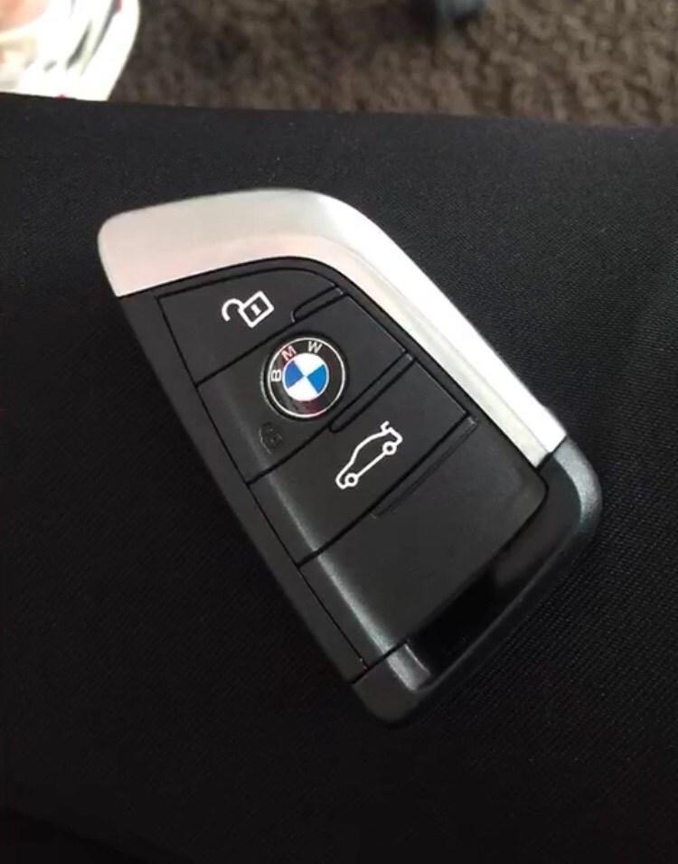 宝马1系 老铁们，给老婆买车120 咋样，能买不？有开过的铁子给分享一下吗。跪谢！！！