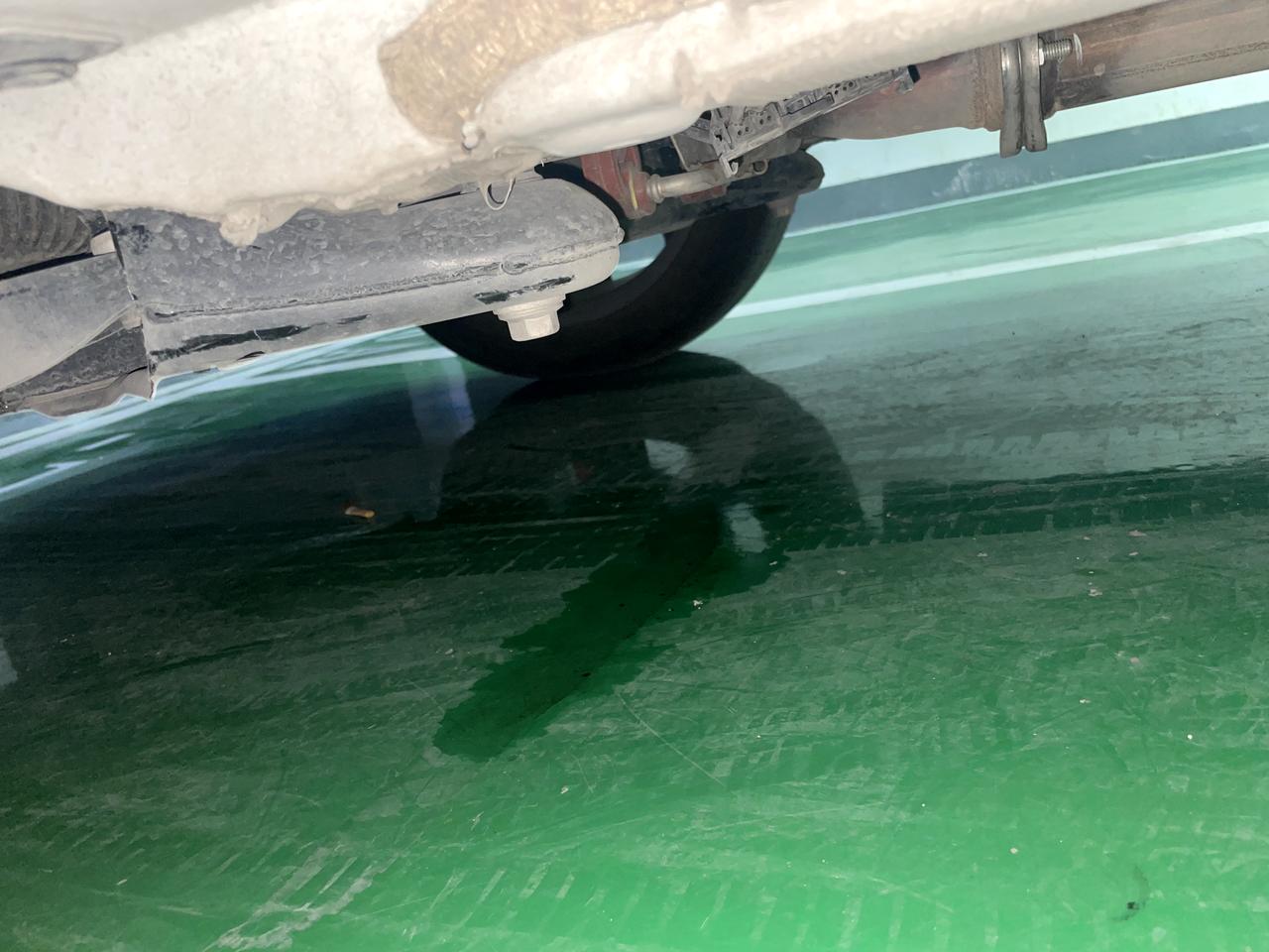 长安CS55 PLUS 3月份提的车，半年多 15000公里  前几天发现地盘漏油 不确定那个地方。有没有同毛病的小伙伴