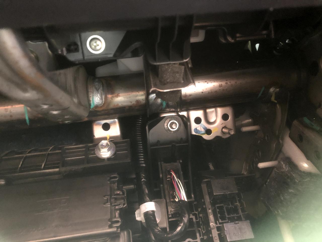 丰田RAV4荣放 生锈车