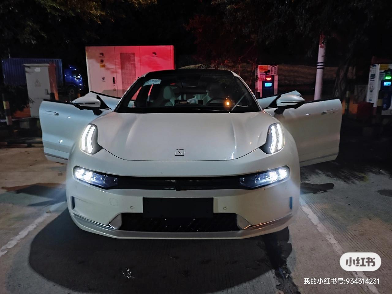 极氪ZEEKR 001 转让22年4月 极氪001订单，都还剩1个 价钱可聊4月的可能拿抵扣 WE 10000   YO