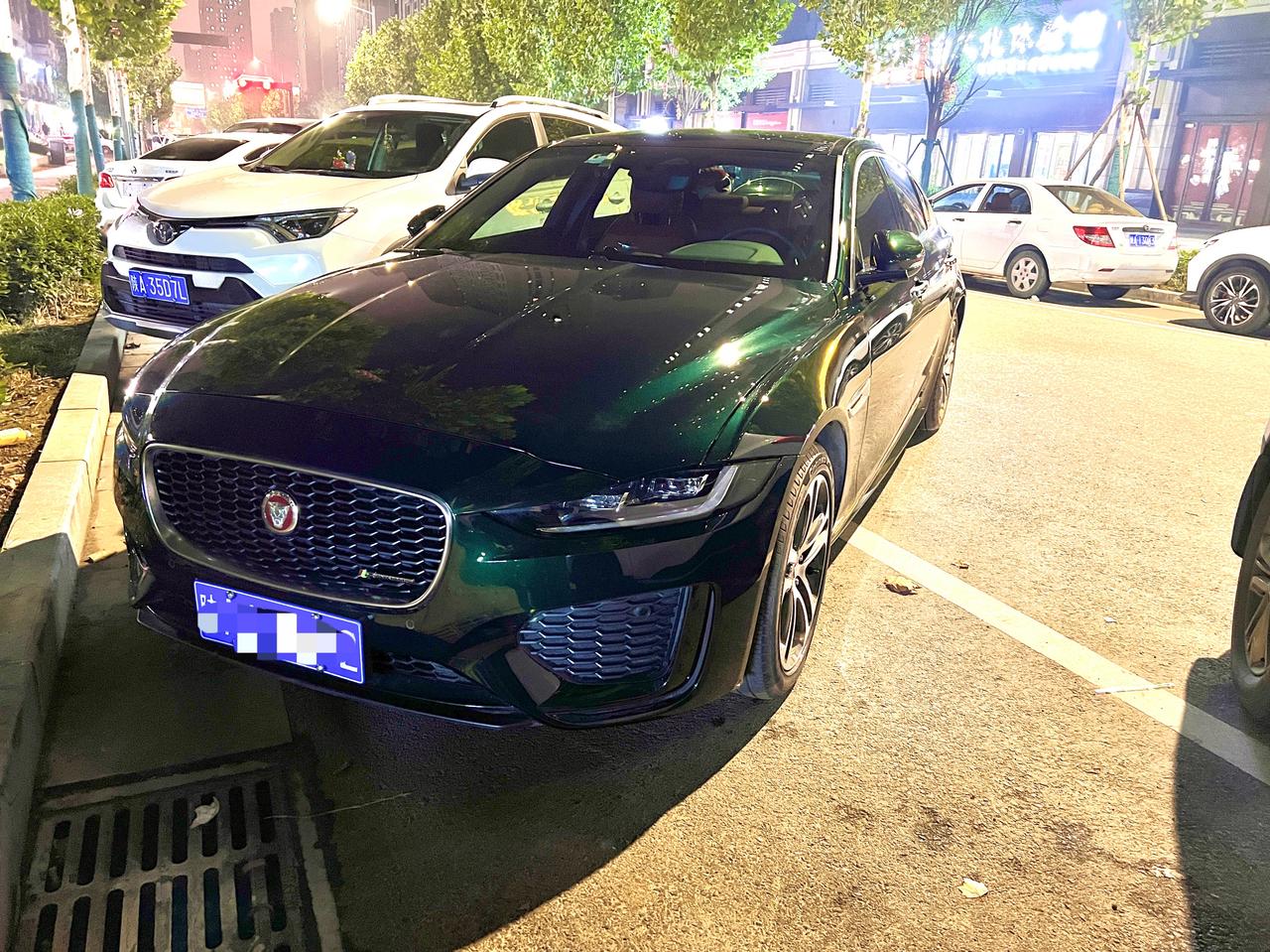 捷豹XEL 老铁们，你们的车速表准吗？我跑120导航显示117，能不能校准啊