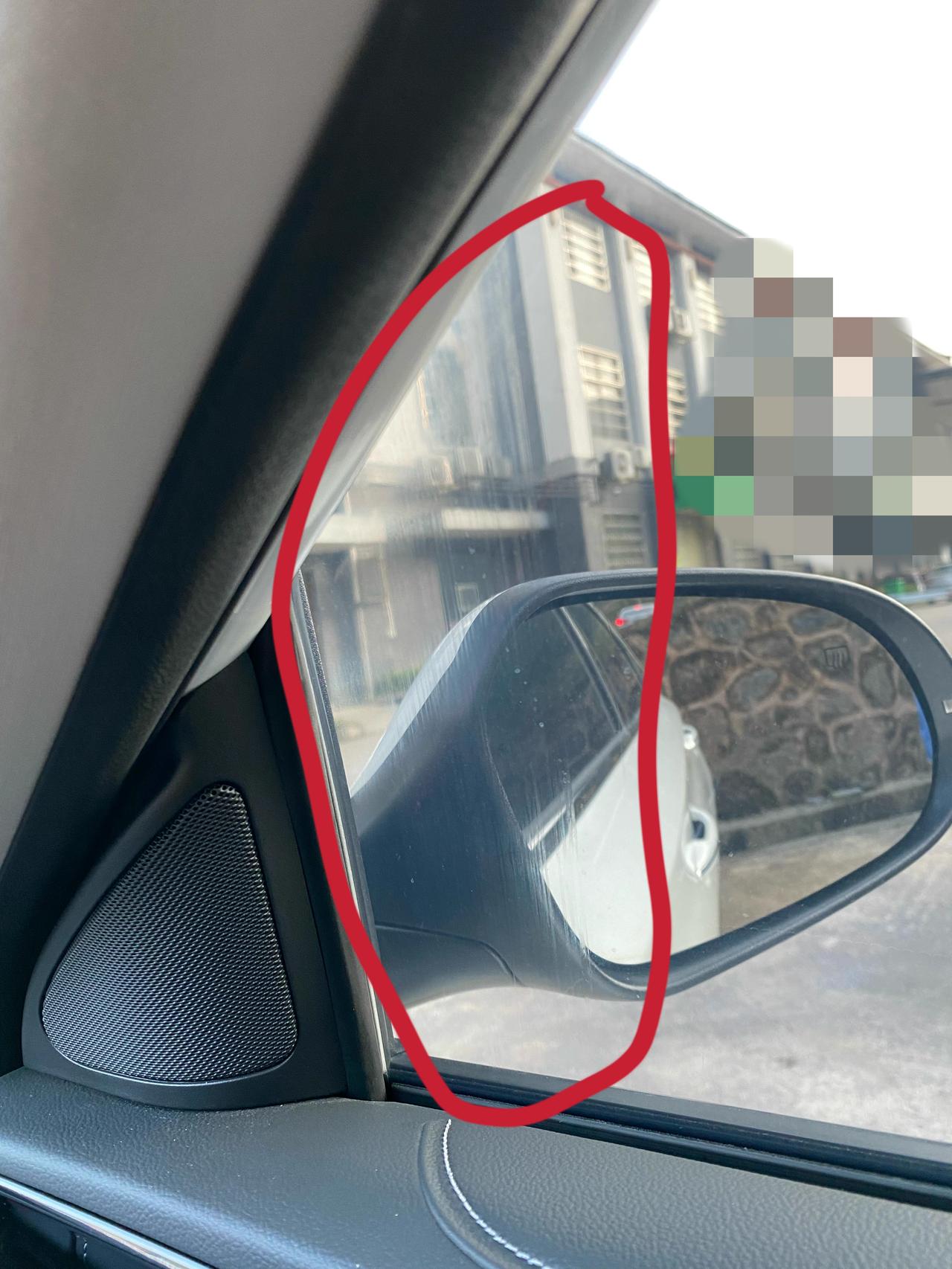 长安锐程CC 车友们，副驾驶玻璃降下去又升上来就出现圆圈中划痕，导致看不清后视镜 怎么回事呢？该怎么处理啊？正驾驶没有 