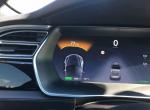 特斯拉Model S 求助：特斯拉model s前方雷达不显示距离。最近一个月，车辆前方雷达探头距离显示时有时无，以前都