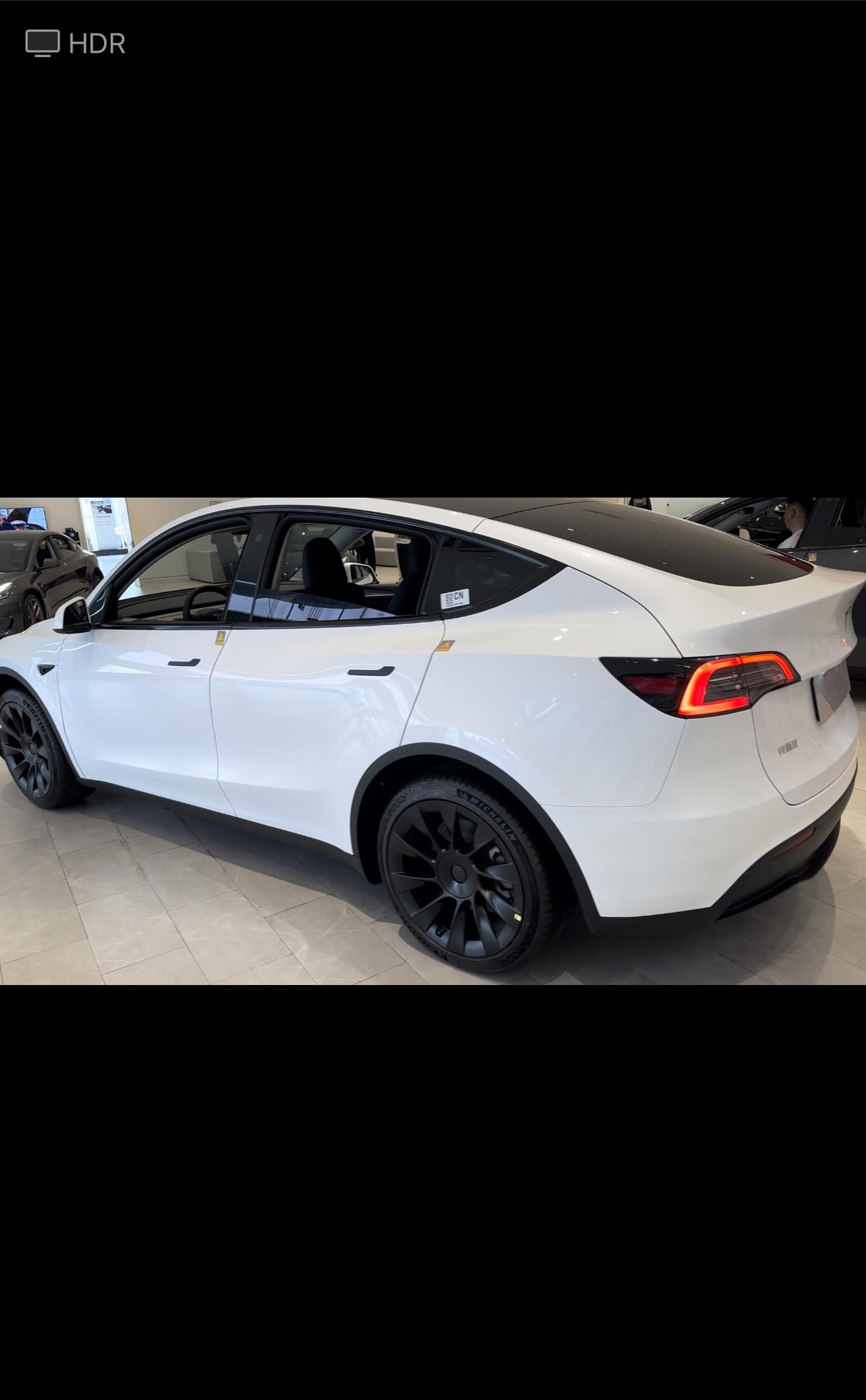特斯拉Model Y 刚下订 浙江台州请问诸位意见改配置选19寸还是20寸胎也不知道影不影响交付时间