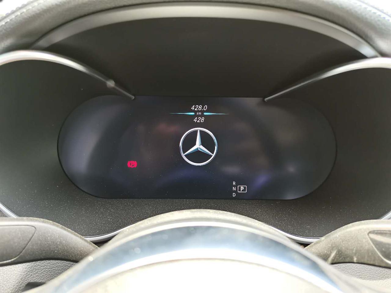 奔驰C级 2020款c260l，四驱运动版，公里数400多，说是厂家用车，报价33.8。希望各位网友给个意见！