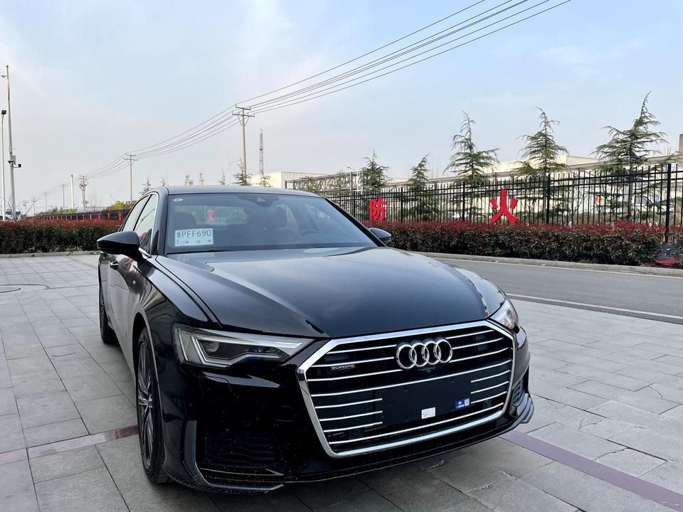 奥迪A6L 刚买的车 里程表22km 踩了3次油门到底 转速6千多 磨合期会不会影响