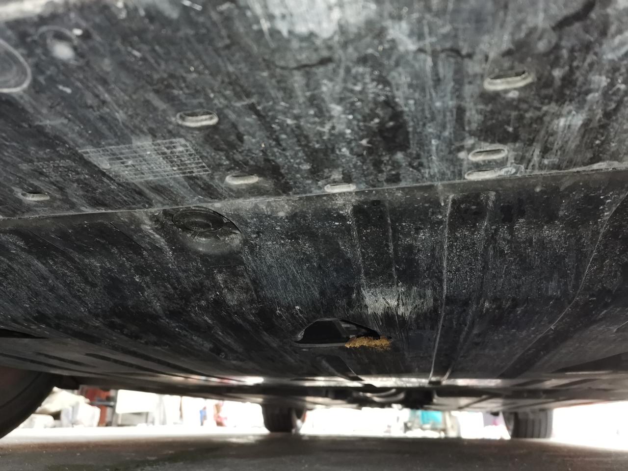 领克03 各位师傅，03底盘被挂了这么大一个孔有影响吗？