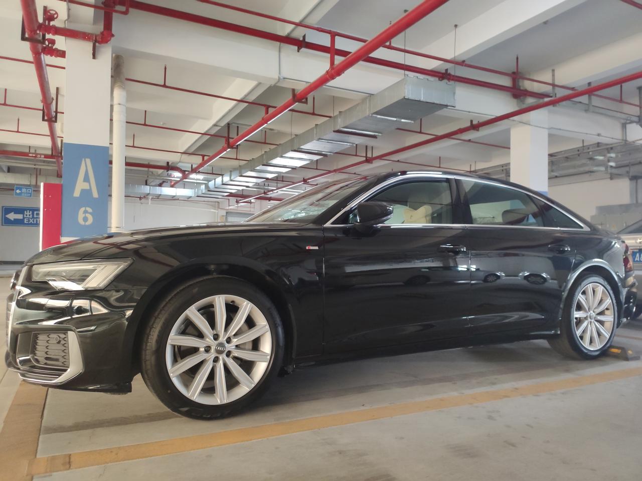 奥迪A6L 打算年底提个a645前驱 南通地区哪家4s店好点 想换个20轮毂 加个双层玻璃 要等多久 有谁提了的出来聊聊