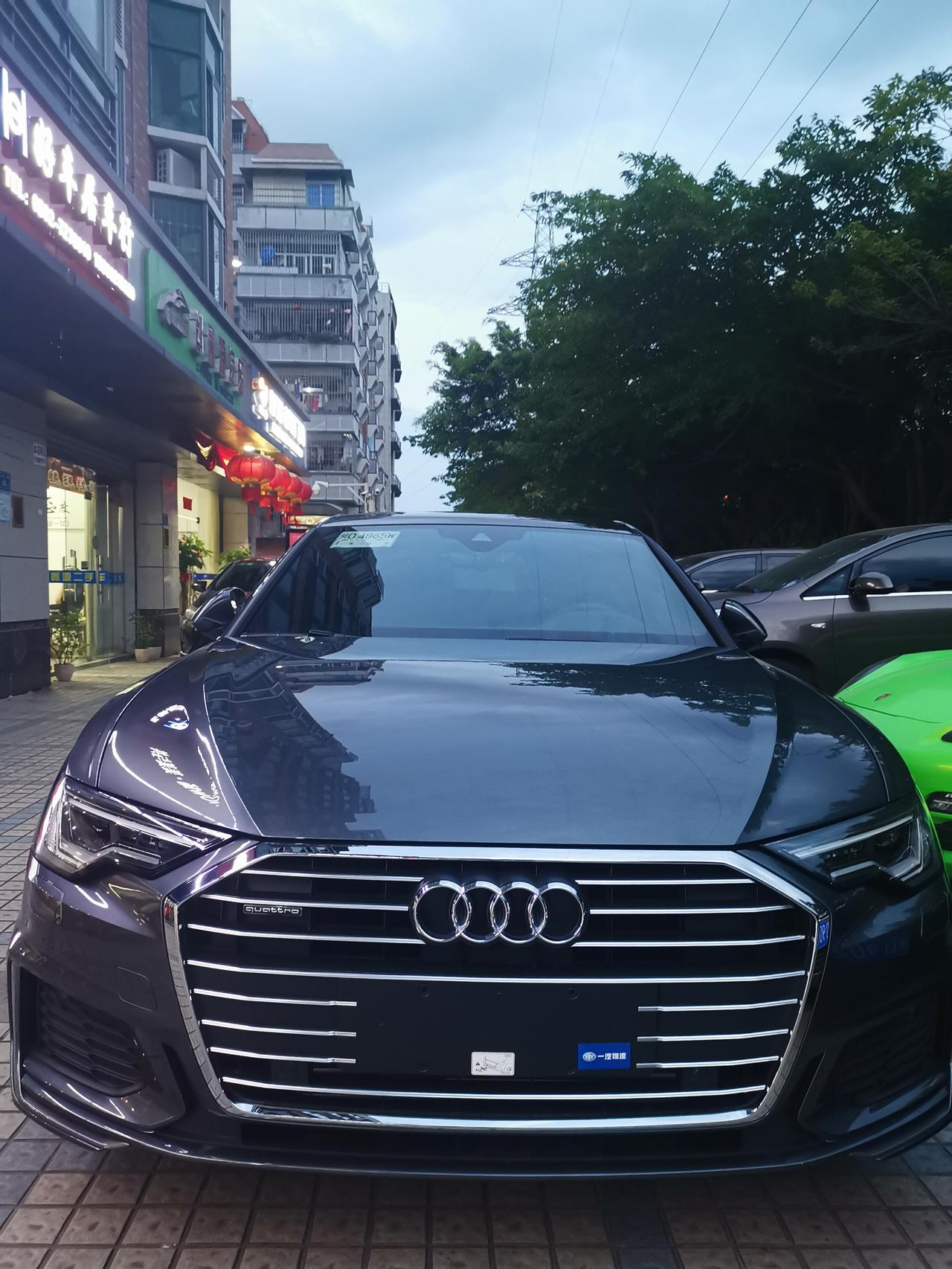 奥迪A6L 问下各位伙伴，新款a6L除了顶配版有启动尾灯欢迎点亮动画（类似A7），不是顶配的车型后期去4s店或者哪里有办