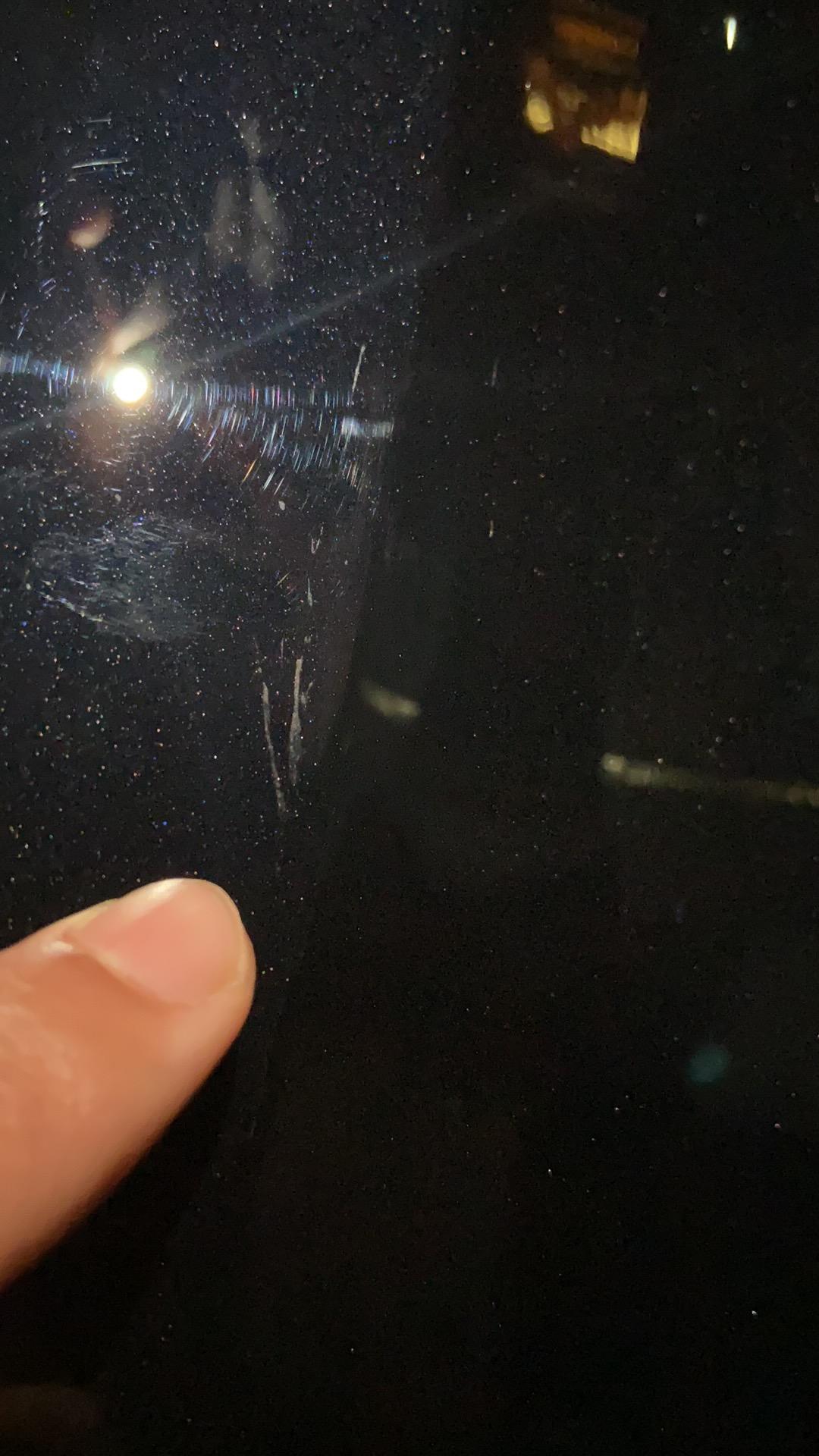 大众帕萨特 同志们，跑高速，发现被石子蹦出了底漆，怎么省钱处理