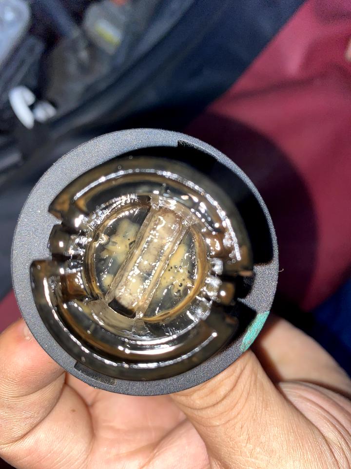 想问一下我的唐DM出现防冻液漏到发动机里面，该怎么处理