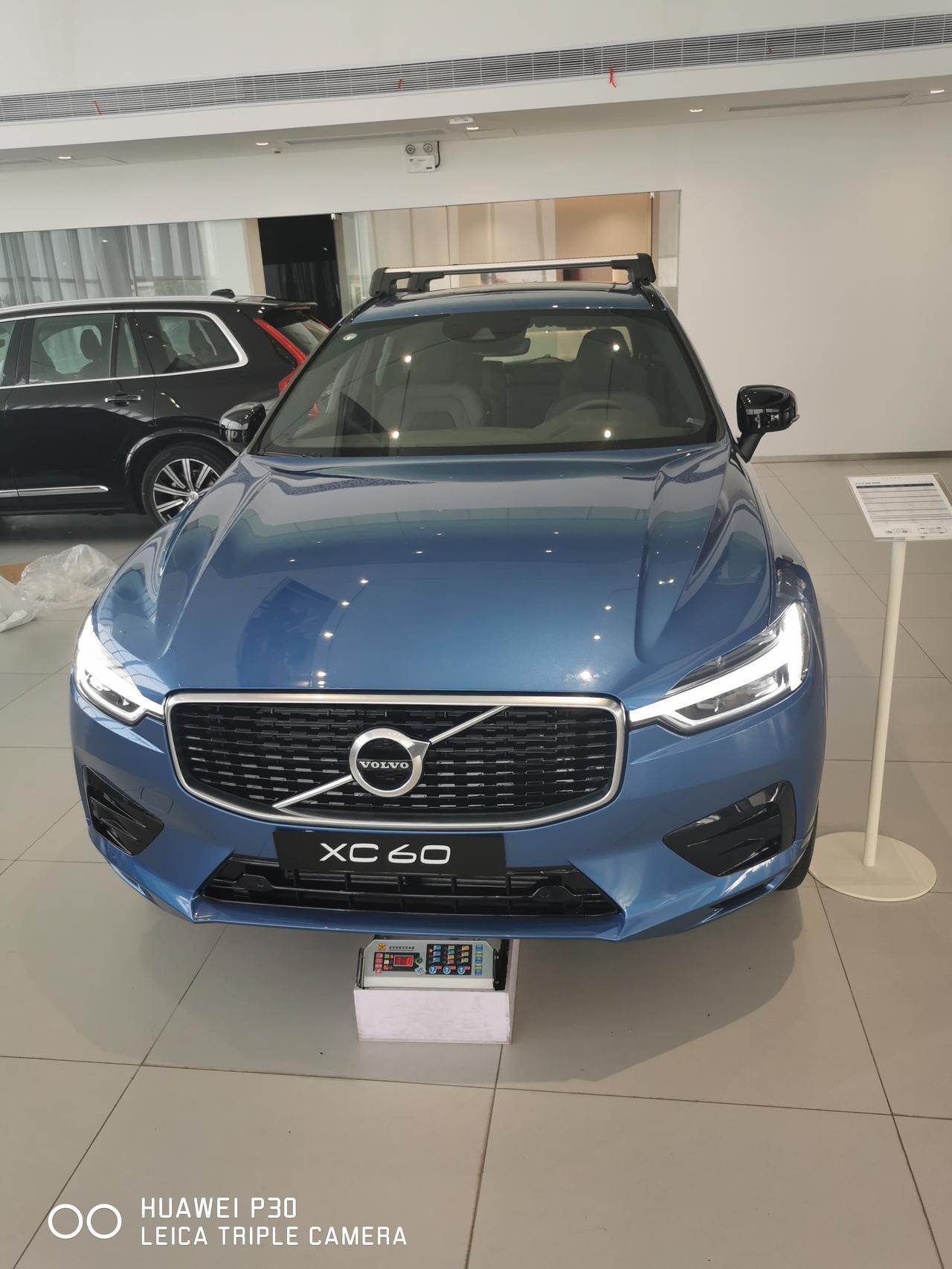 沃尔沃XC60 昨天刚刚定的2020 致远运动版  裸车价加踏板328000    送了6次保养  贴膜   行车记录仪