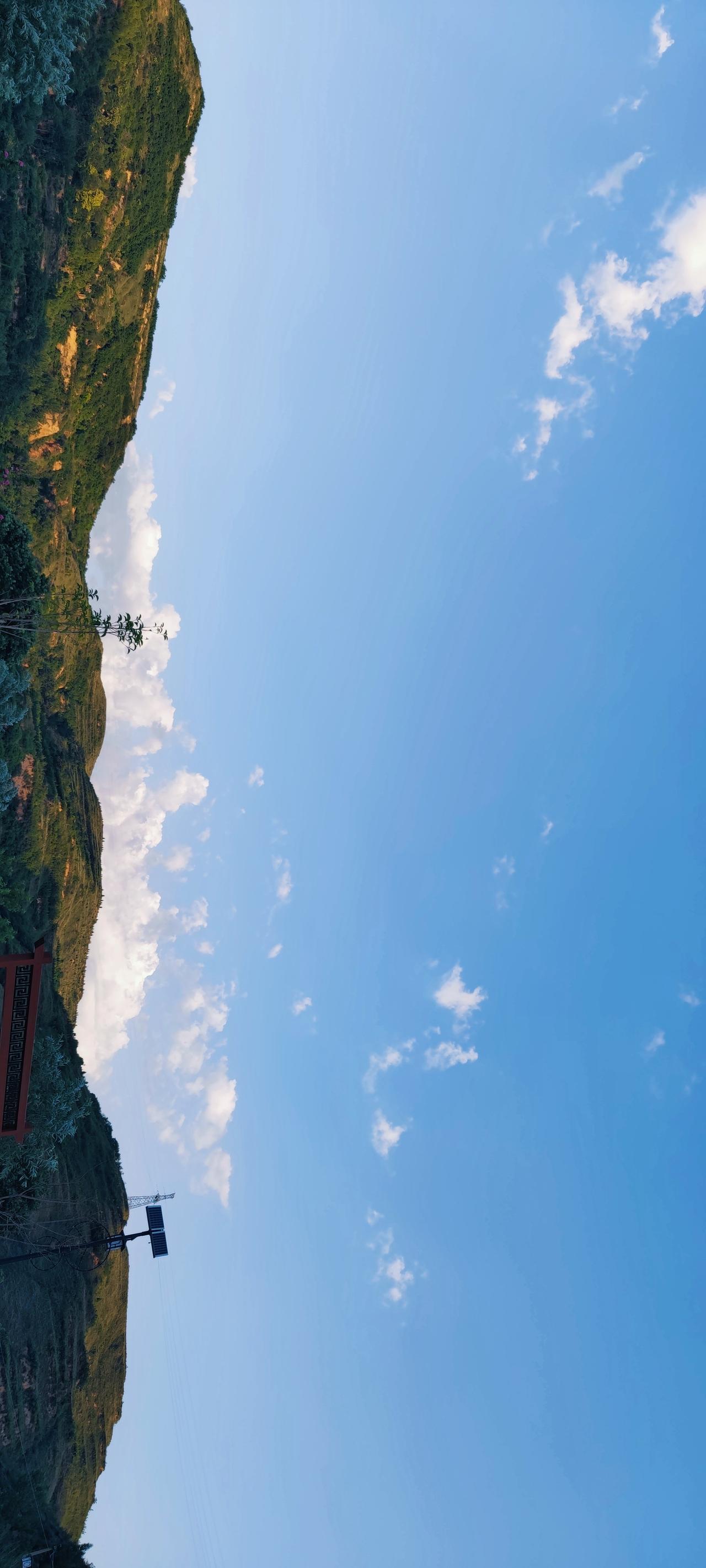 吉利缤越 练车的第二天山区风景空气是真的好很清爽  有点进步但是不敢开快