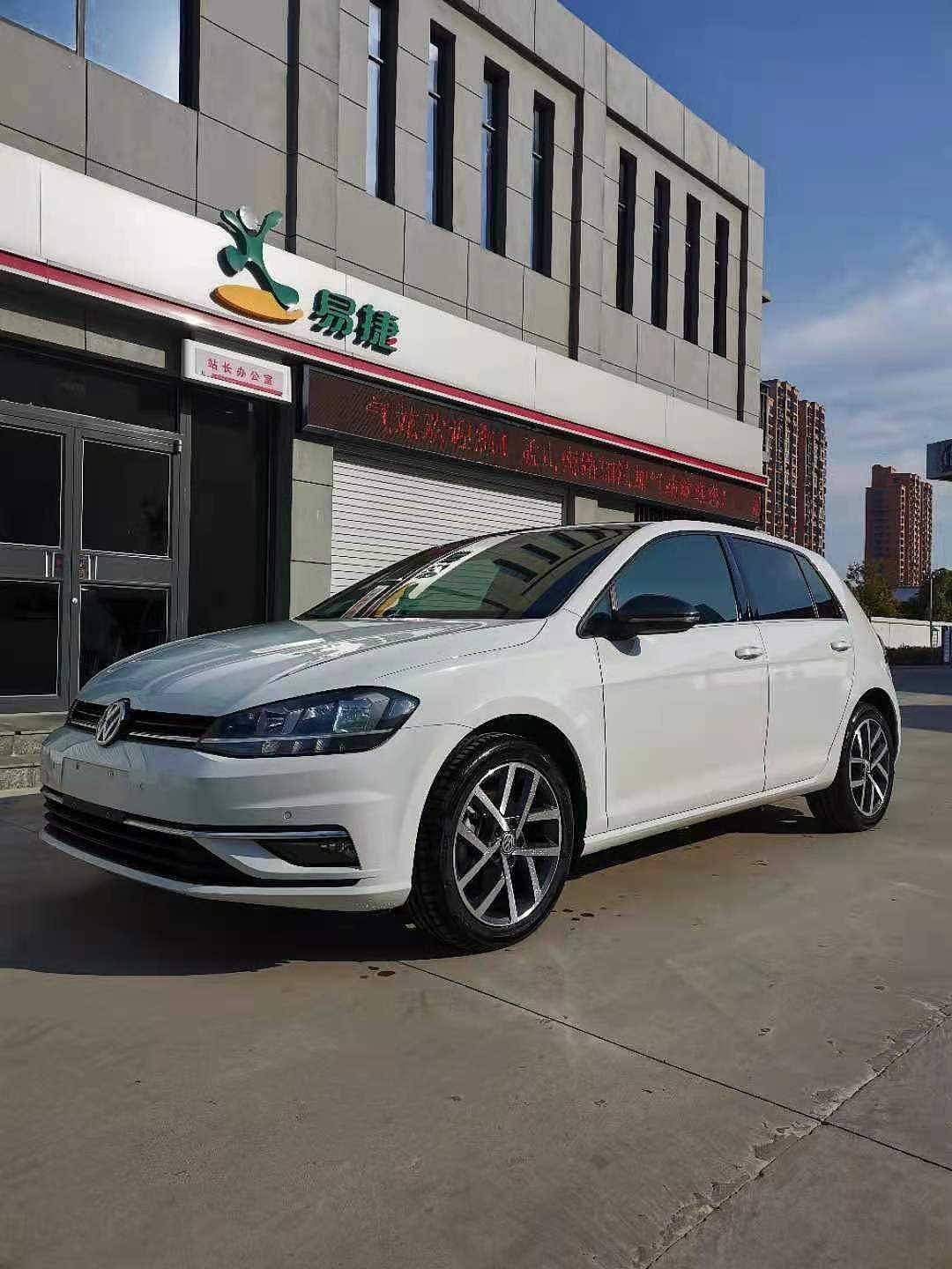 大众 高尔夫 2018款 230TSI 自动豪华型目前行驶3万公里多少钱合适？