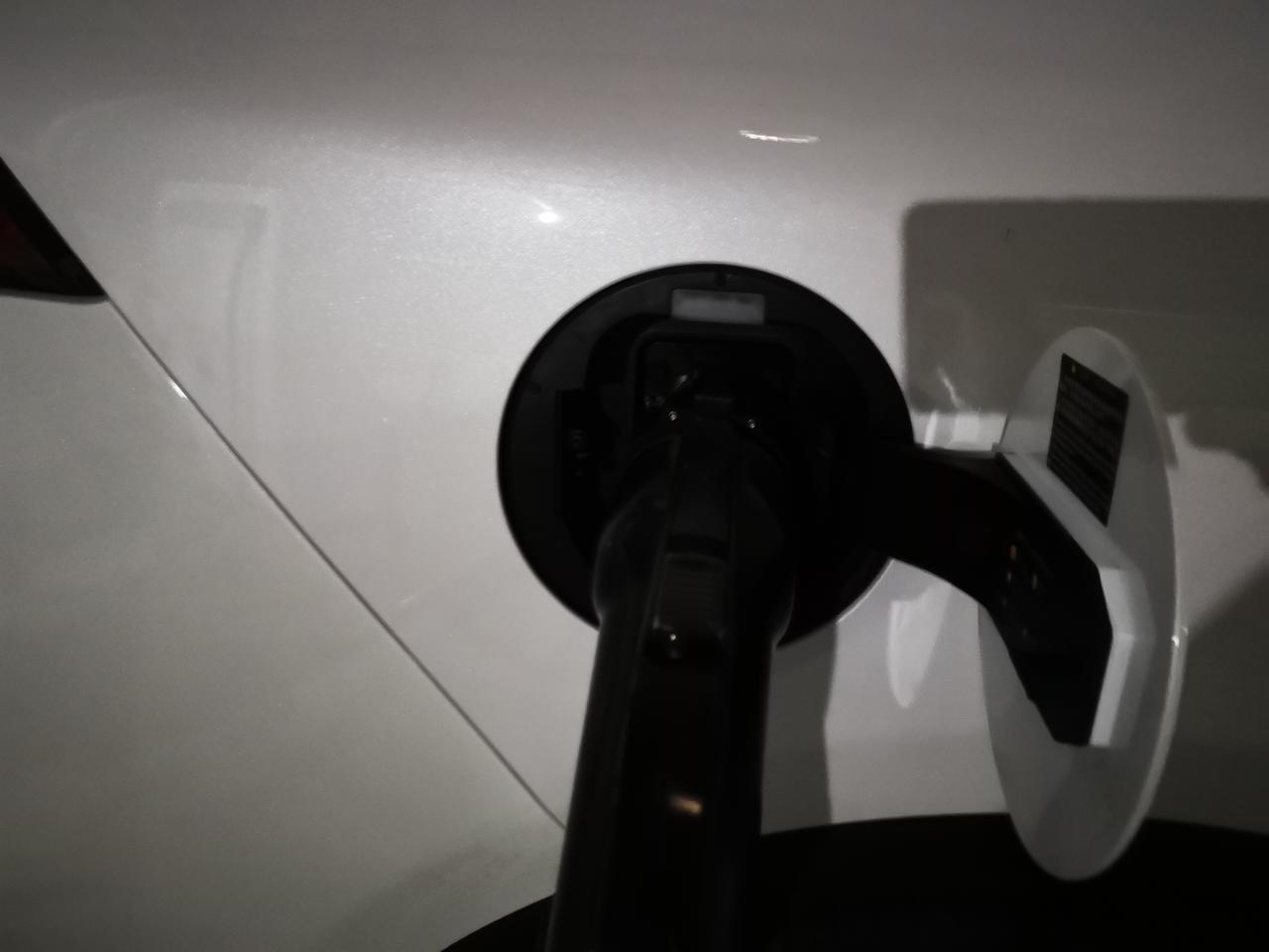 唐DMI充电问题今天去充电桩充电，桩是50kw的功率，实际充电车上显示25kw，不过电压我看一直都是500多v，之前听车