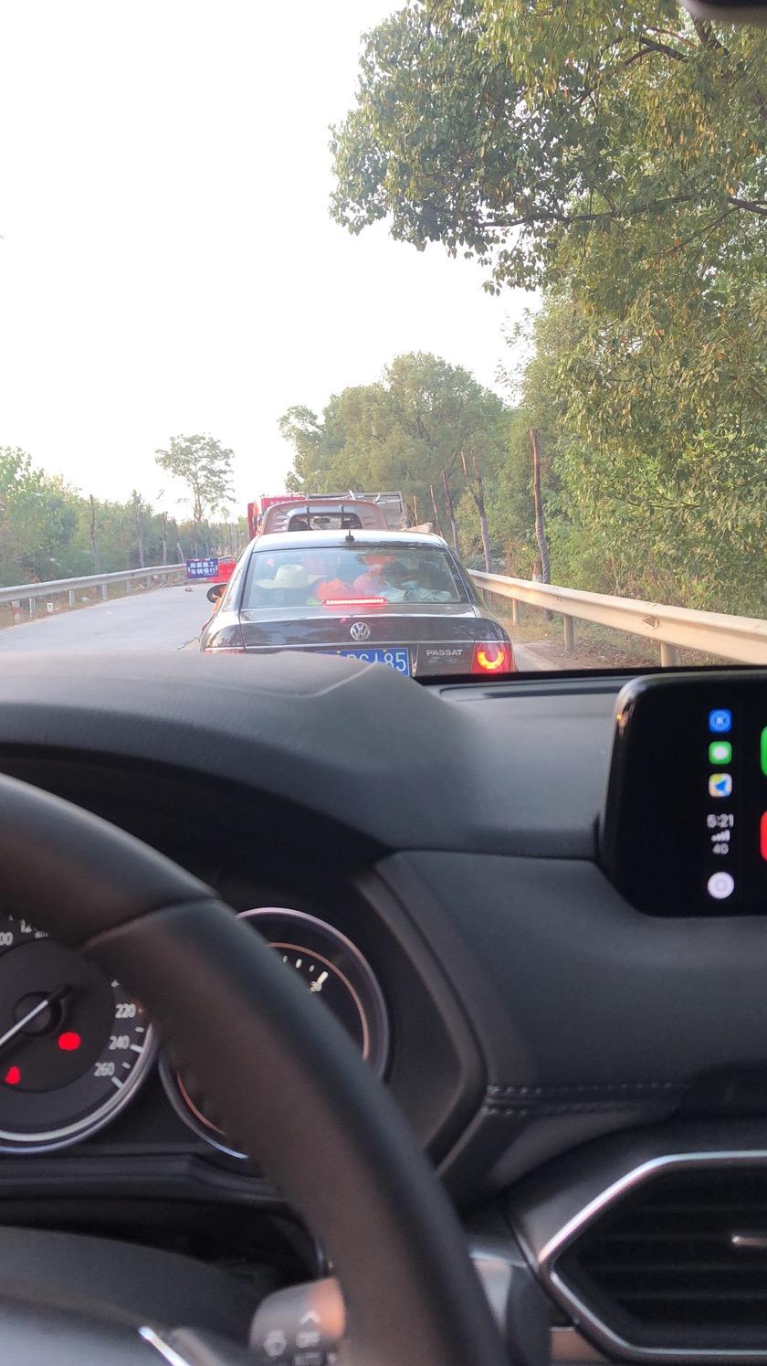 马自达CX-5 能问一下  —5的车友群吗？刚提车2.5两驱。希望能加入大家的微信群。深圳地区