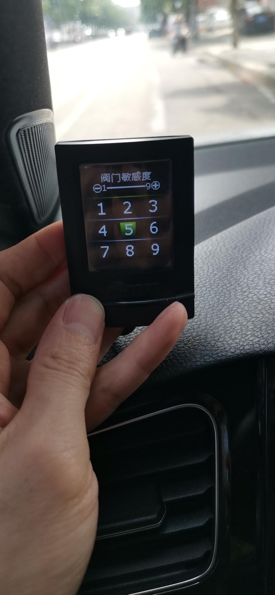 问一下 我的二手高尔夫rline.原车主改的aspec排气！只有打火一瞬间还有开车转速超过2500以后才有声浪的声音！怎