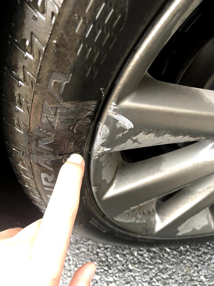 马自达3 昂克赛拉 兄弟们  没看到钢丝过几天跑长途  需要及时更换不    换一个轮胎多少钱   