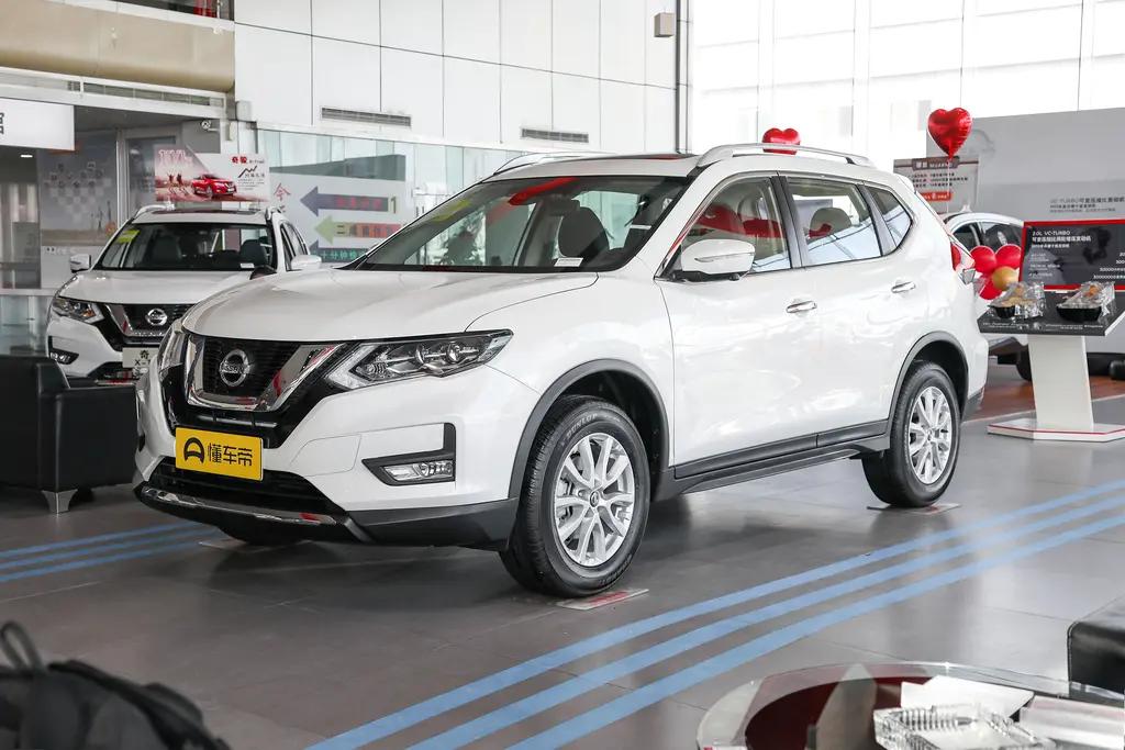 丰田RAV4荣放 2021款 rav4 都市版 与奇骏 2021款尊享纪念版 应该怎样？一个安全系数高点，波箱好点，超简