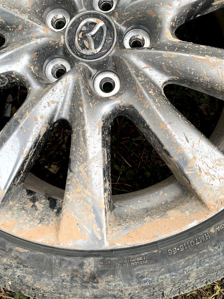 马自达3 昂克赛拉 昂克赛拉1-9号提车  1000公里 普利司通真厉害  二手都不如