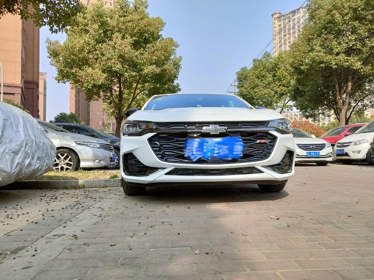 雪佛兰科鲁泽 图片我就不发了、22年二月底提车的、买的1.3畅享版、按揭来的、落地大概九万多一点、坑了也没办法、已经到手