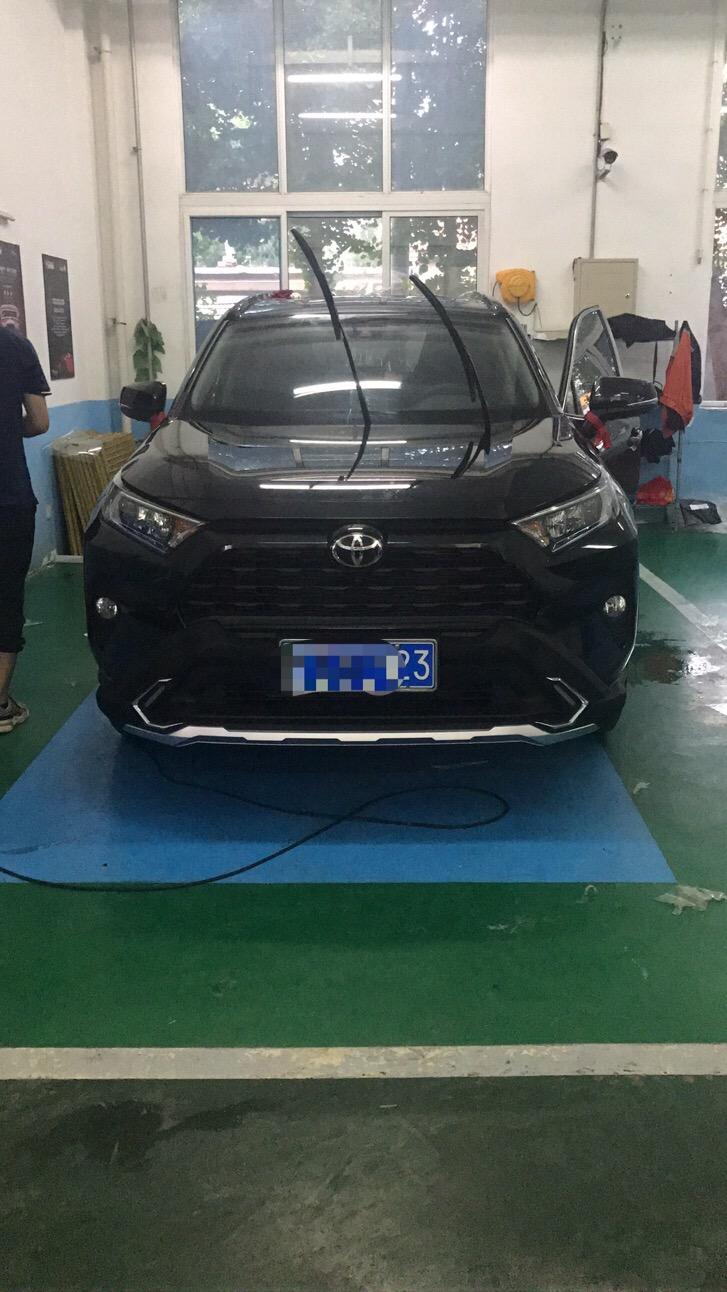 丰田RAV4荣放 【至急求问】今天上午上班的时候，我的车按了autohold，但是在一个小坡上溜车了，我赶紧踩刹车但是踩