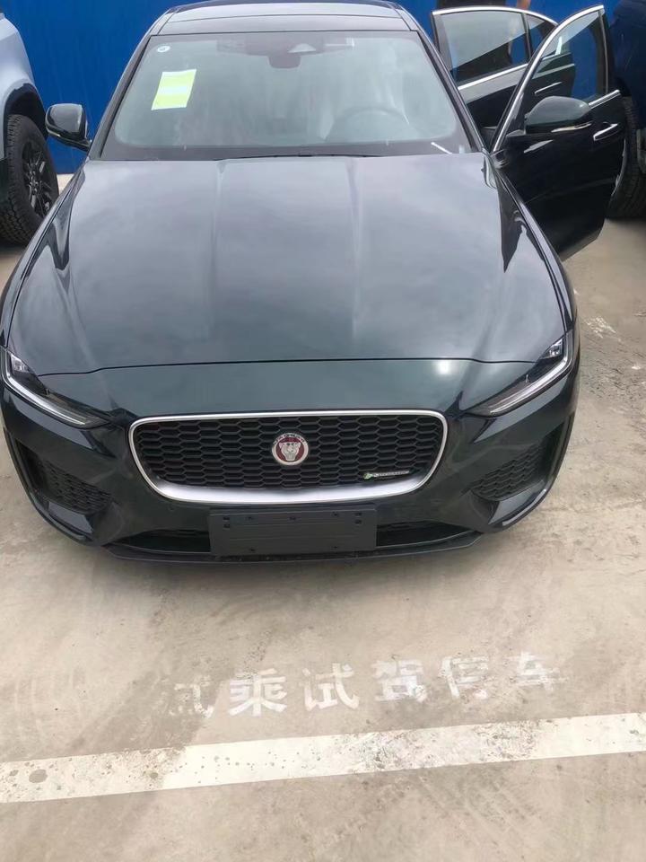 捷豹XEL 订了落地24.6    不含利息   代10w  利息每年3000可以提前还款  送4年不限次数保养  进取