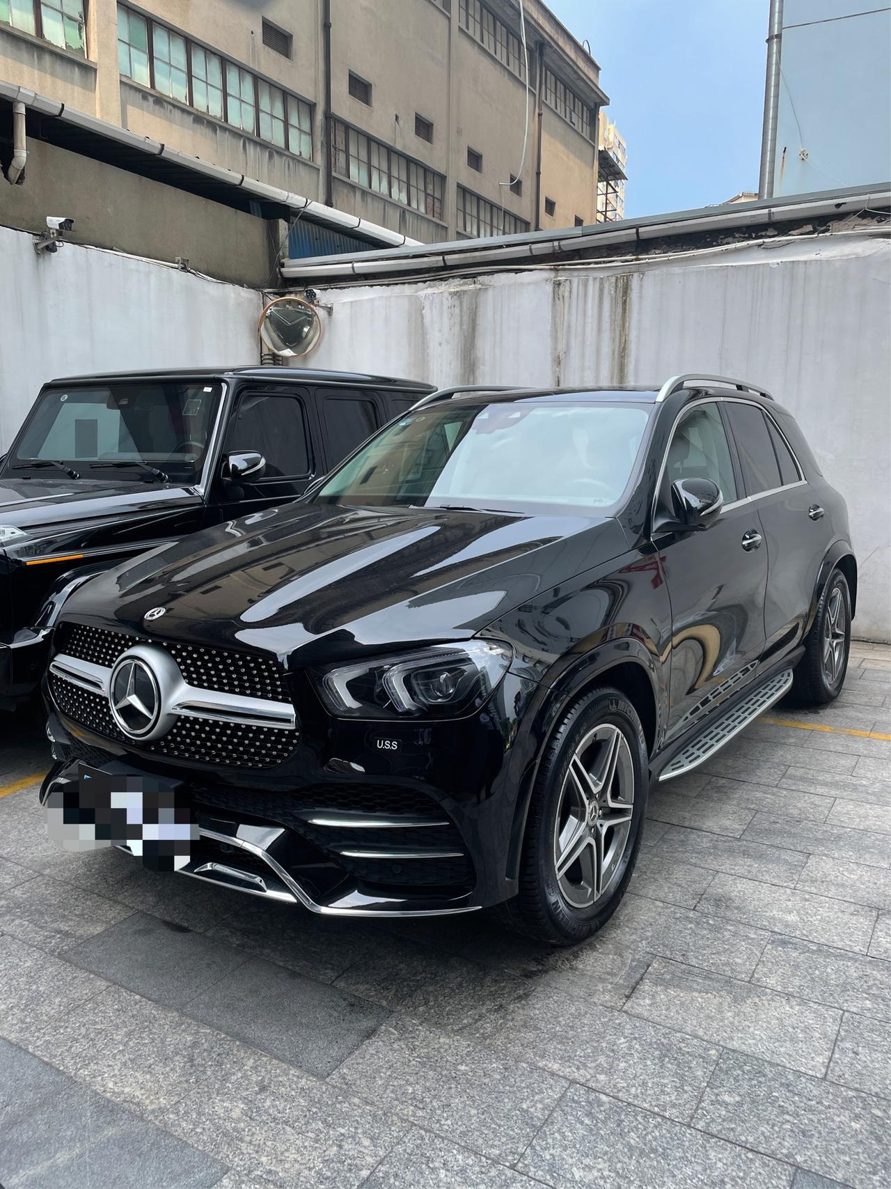 奔驰GLE GLE450 明天去提车 今天发现了一个问题 就是因为我是墨版 系统中文是没问题 但是CARPLAY 没有。