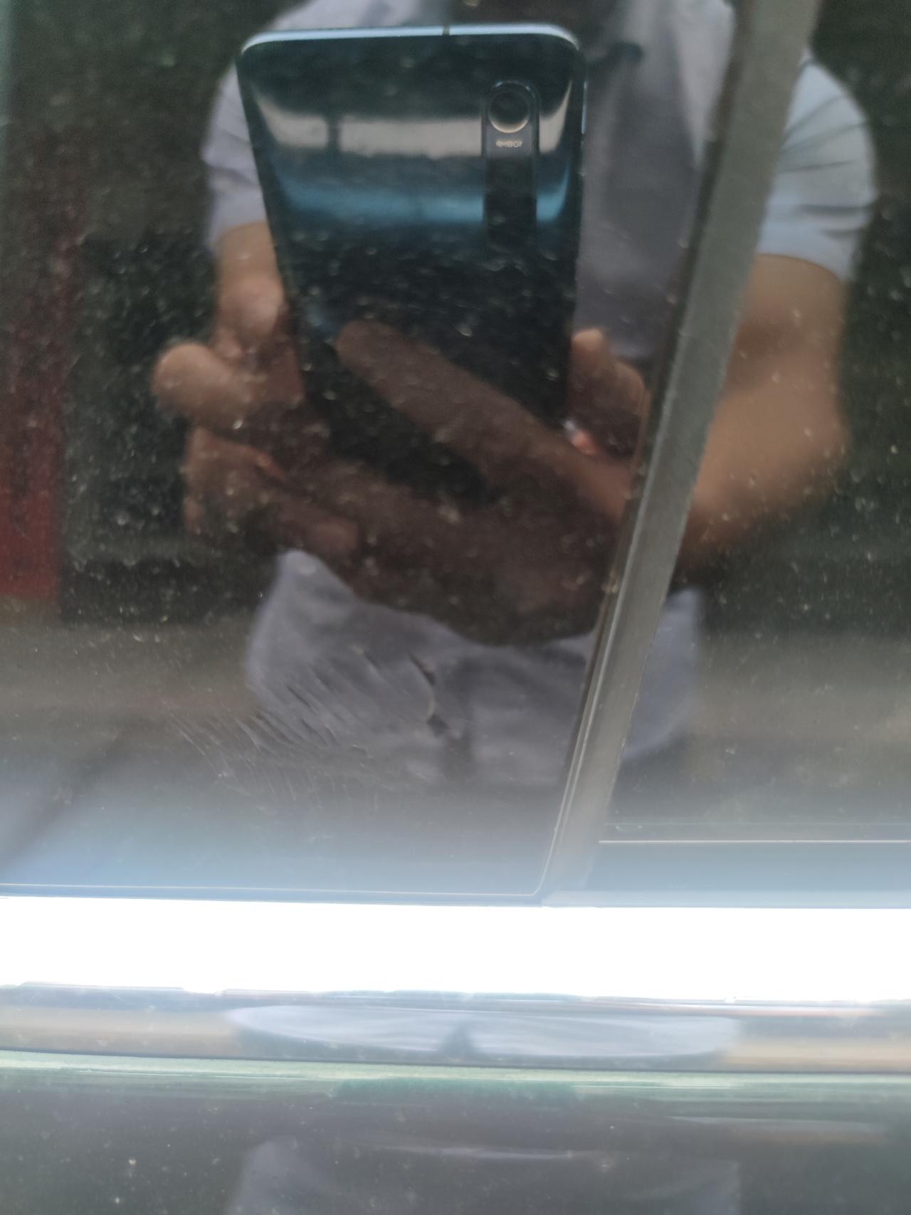 捷豹XEL 不知道哪里有这个配件卖？驾驶后门外饰板，被人为刮花了，准备掉漆，21款XEL