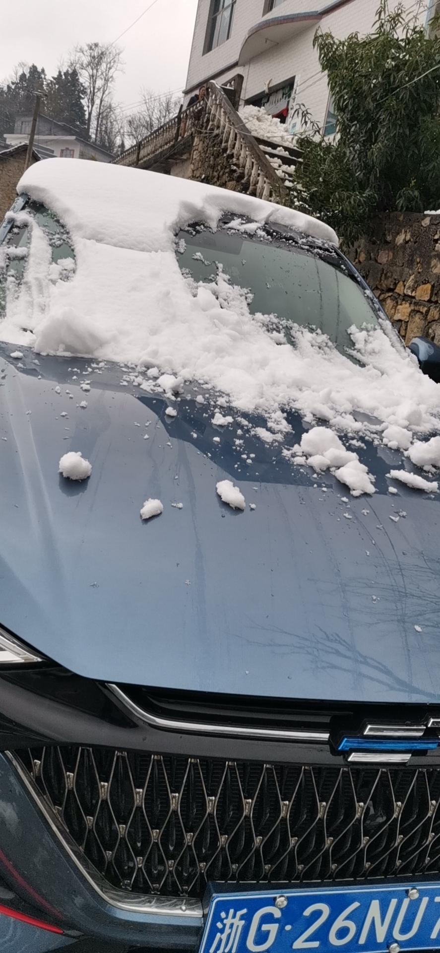 长安欧尚X7 PLUS 1月4号提的车，手动顶配，简单分享一下。半年了5千公里，没有什么问题，油耗也可以接受，前几天一个