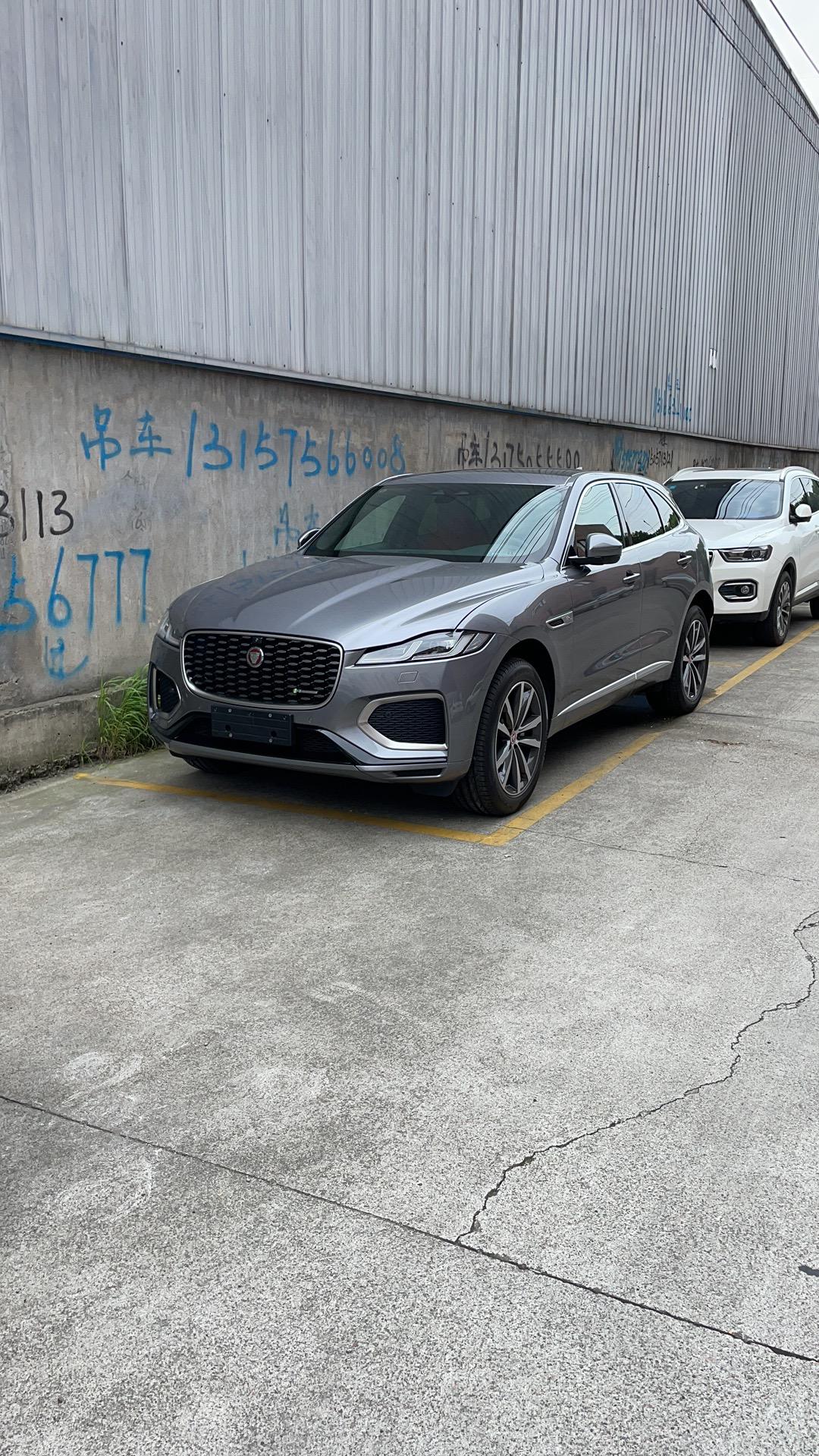 捷豹F-PACE 请问各位，开空调怠速的时候会有抖动吗？感觉整个发动机都在抖，顺便一说 真帅