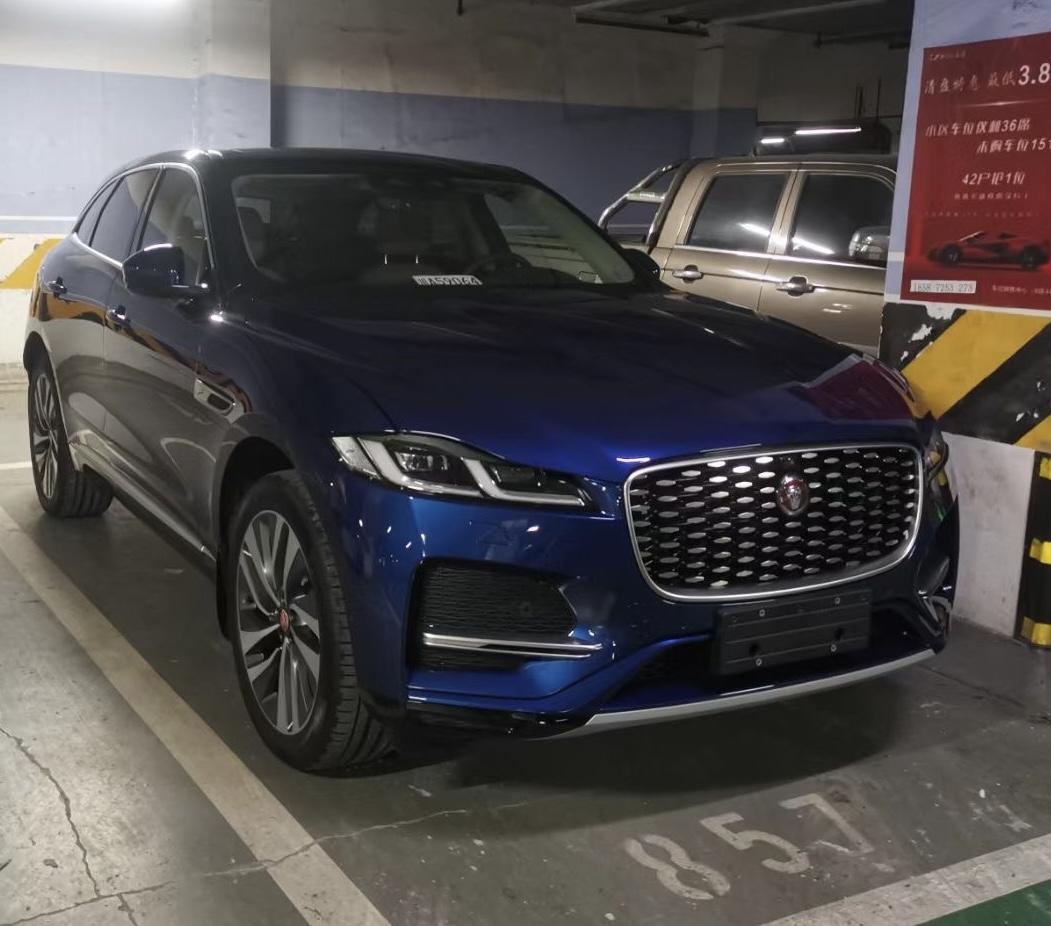 捷豹F-PACE 2.0hse，转速1500转左右，感觉有种很大的轰鸣声，整的脑袋瓜子都嗡嗡香，开了300公里头都是晕的