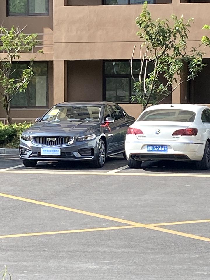 吉利星瑞 昨天中午提的车 现在网络都还没有搞好 