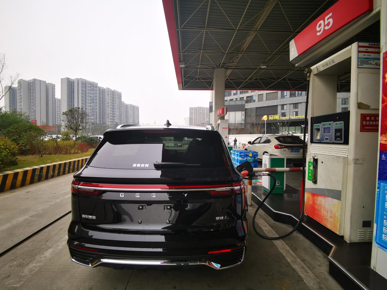 吉利星越L 兄弟们 请教一个问题，平时上下班跑顺风车，注册滴滴和曹操顺风车，不是专车，影响4s店免费保养吗？如果影响，怎